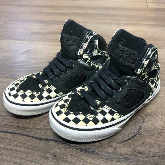 ~SOLD~ Vans Slip On Sneakers - Picture 4 of 8